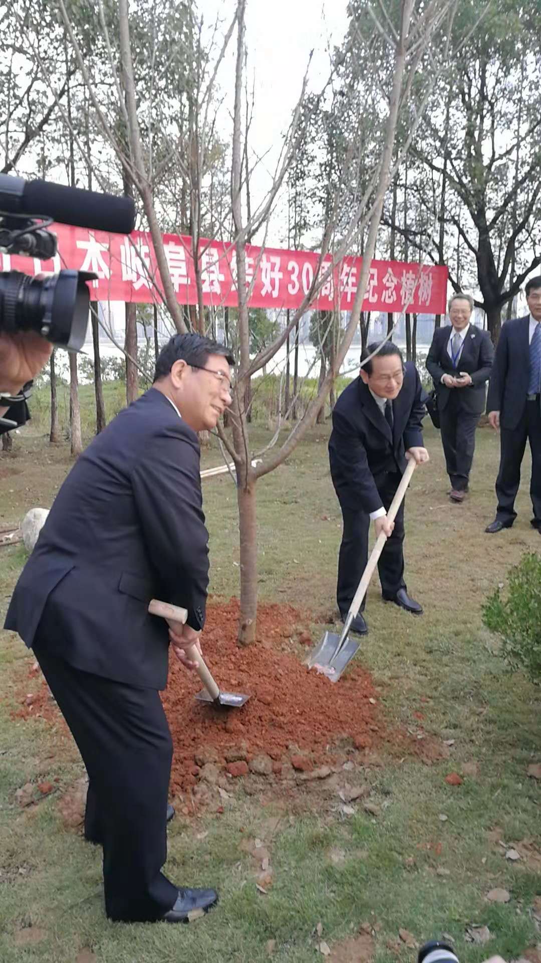 共植一片綠   搭建友好橋 (3).JPG